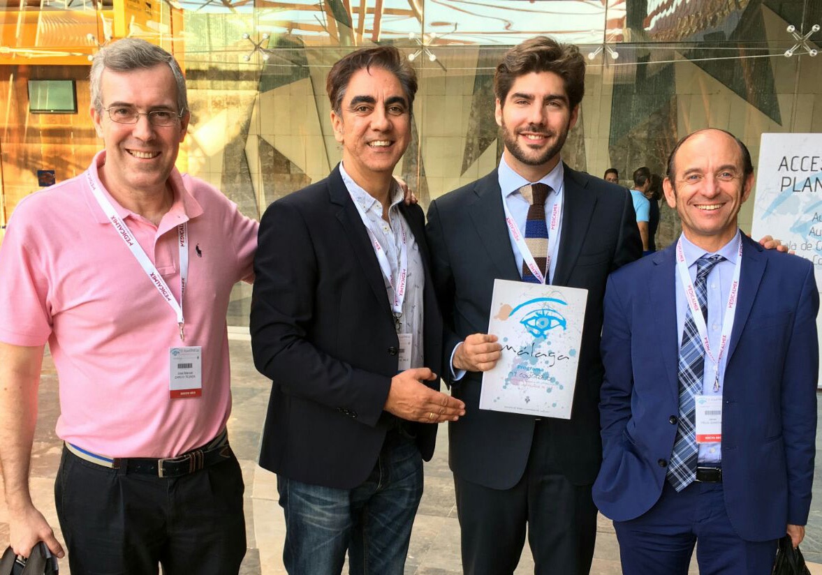 El equipo de oftalmólogos de la Clínica El Brillante premiado en el Congreso anual de la Academia Americana de Oftalmología en Chicago